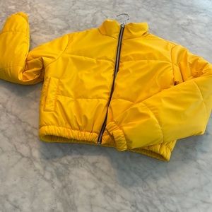 CROPPED GOLD PUFFER JACKET